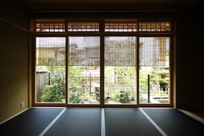 Habitación con 2 camas individuales (Two Semidouble Beds) | Ropa de cama de alta calidad y edredón