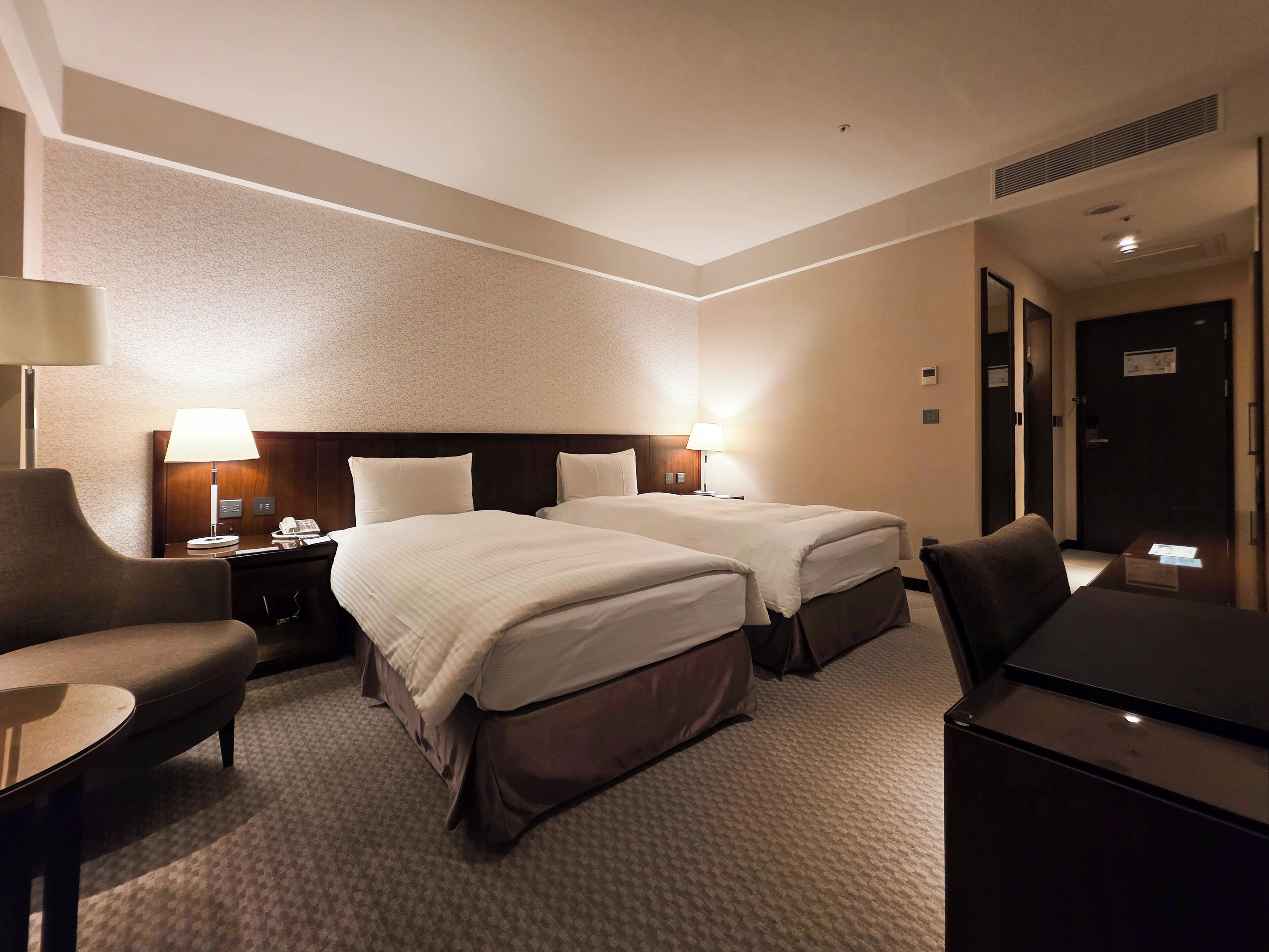 Superior Twin Room without parking | Minibar, in-room safe, desk, blackout drapes