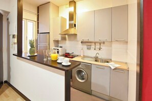 Fridge, microwave, stovetop, toaster