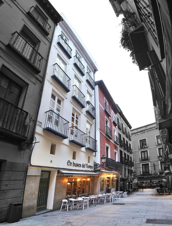 Apartamentos El Tiempo