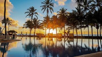 Outdoor pool, sun loungers