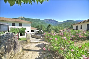 Mặt tiền nơi lưu trú