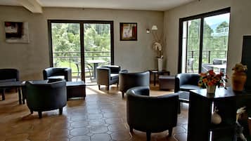 Sala de estar en el lobby