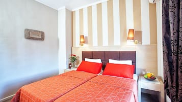 Hochwertige Bettwaren, Minibar, Schreibtisch, schallisolierte Zimmer