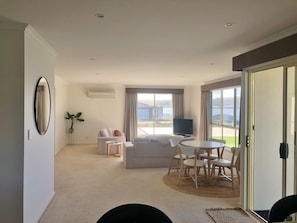 Maria Villa 3 - Waterfront | Living area
