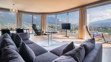 Suite panorámica | 1 dormitorio, caja fuerte, sistema de insonorización y cunas (de pago)