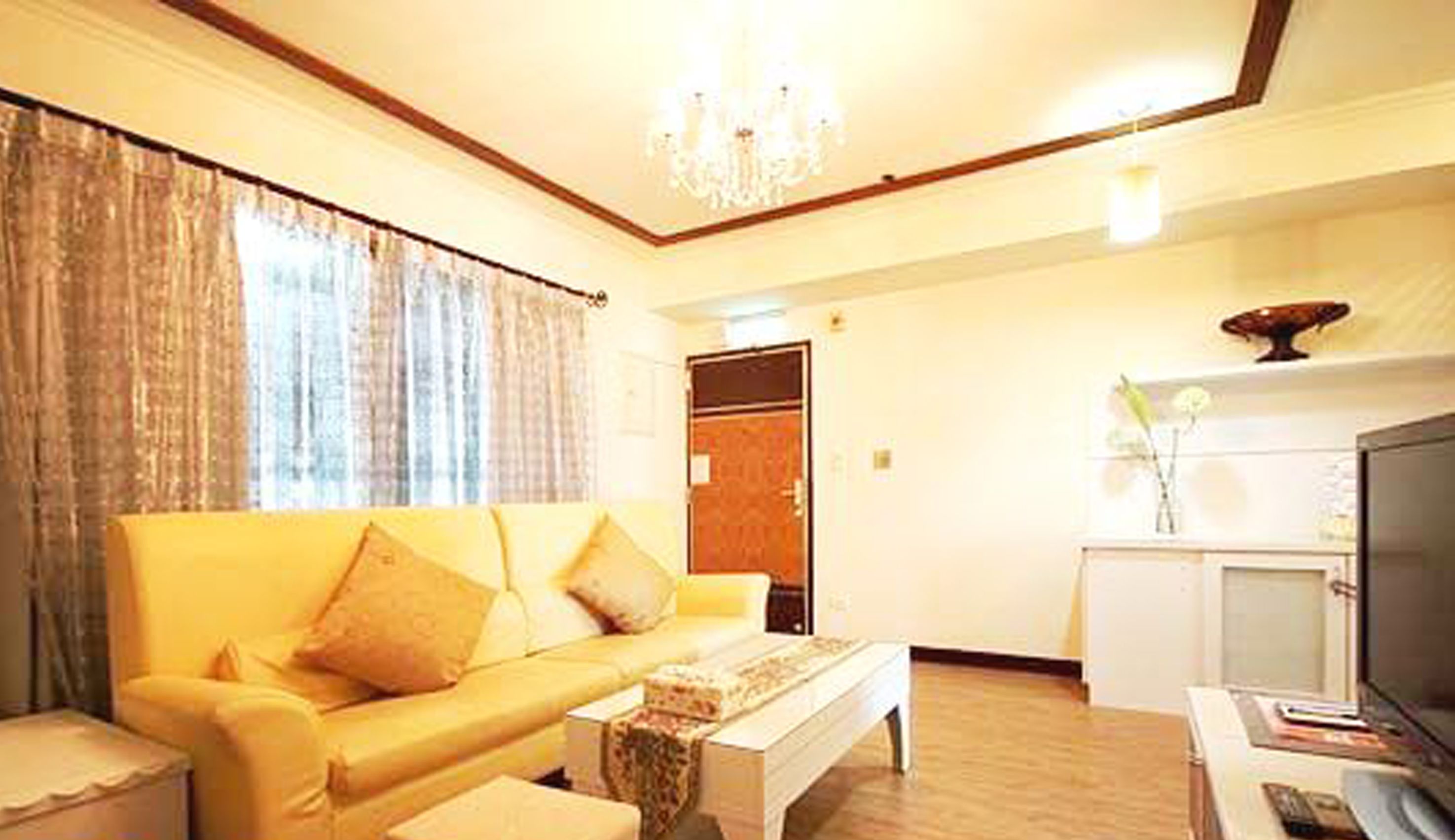 Family Quadruple Room, 2 Bedrooms | Desk, blackout drapes, free WiFi, bed sheets