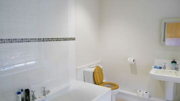 Double Room, Ensuite | Bathroom