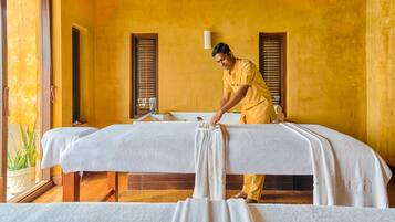 Couples treatment rooms, steam room, body treatments, aromatherapy