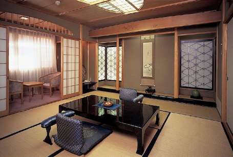 In-room dining. Sennen No Yu Koman