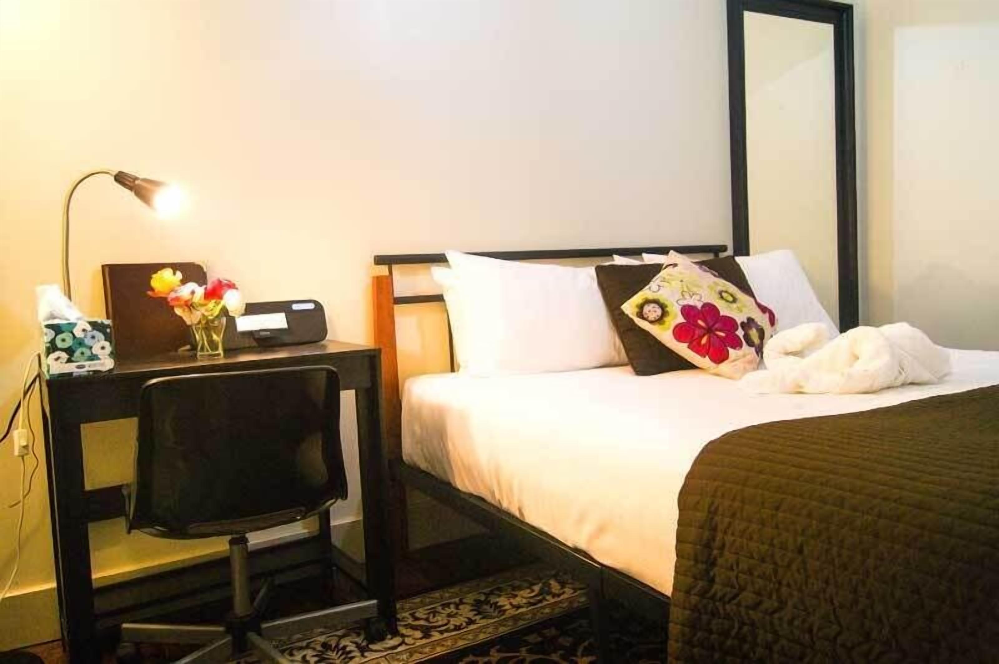 hotel suite 2 bedrooms with patio | desk, soundproofing, free wifi