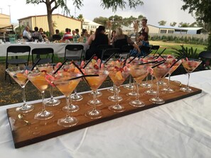 Lunch and dinner served