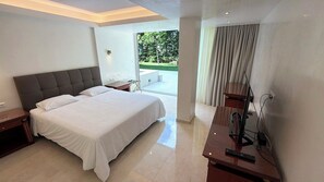 Garden Suite | Ropa de cama de alta calidad, minibar, caja fuerte