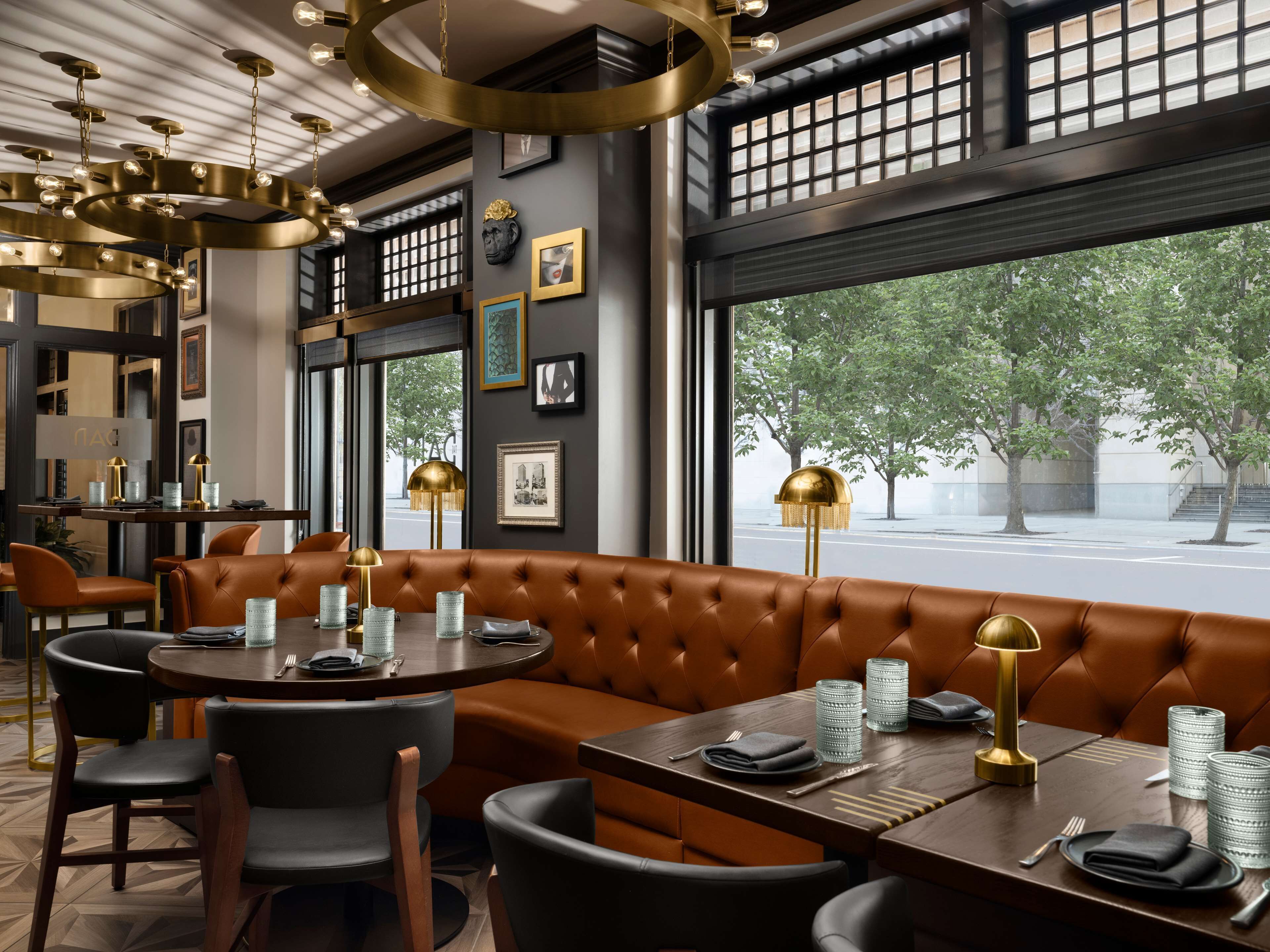 Lunch, dinner, brunch served; American cuisine 