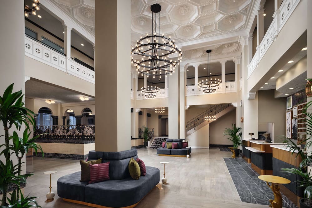Hotel Flor Tampa Downtown, Tapestry Collection by Hilton