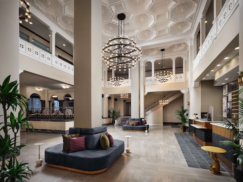 Hotel Flor Tampa Downtown, Tapestry Collection by Hilton