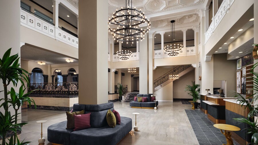 Hotel Flor Tampa Downtown, Tapestry Collection by Hilton