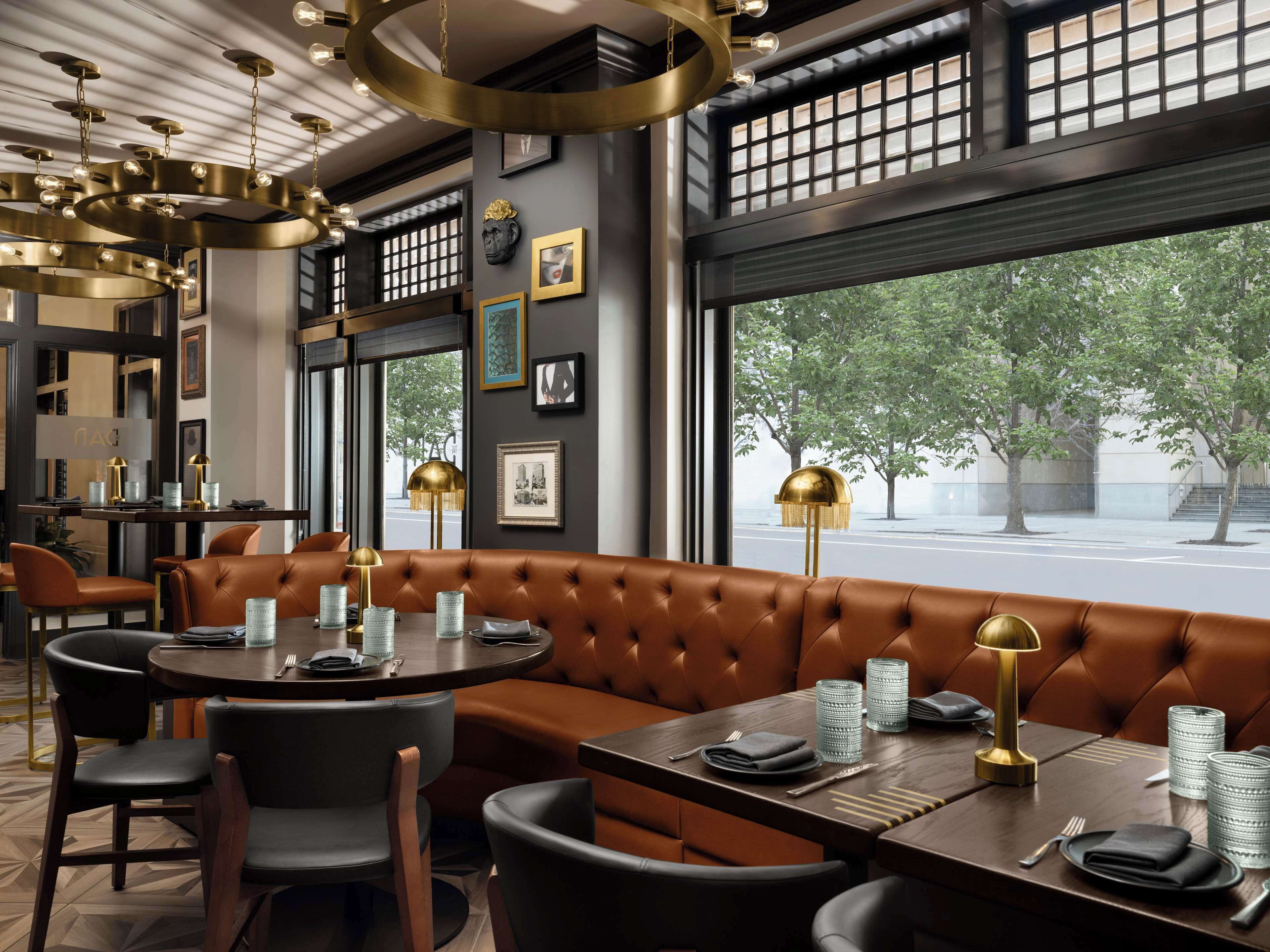 Se sirven almuerzos, cenas y brunches; cocina americana