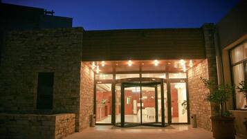 Façade de lâhĂ©bergement - soirĂ©e/nuit