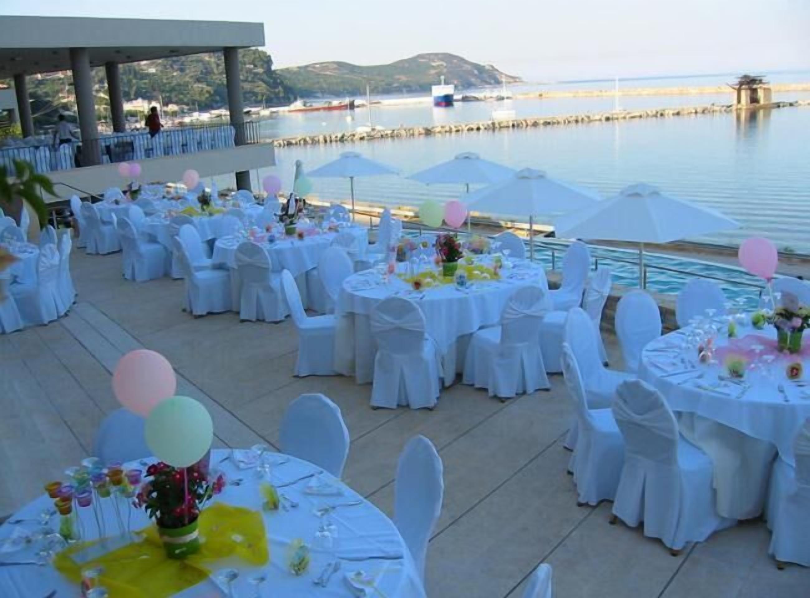 outdoor banquet area