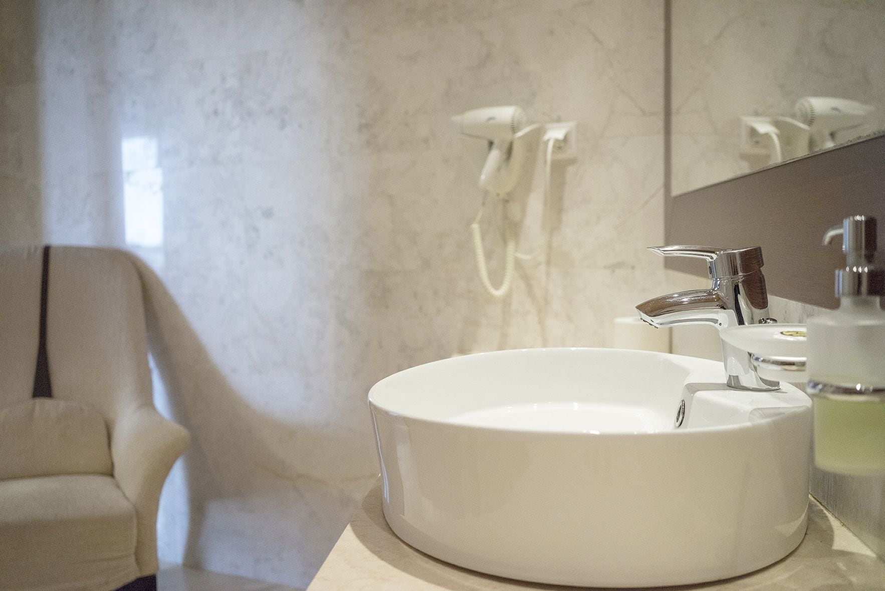 suite, sea view | bathroom sink