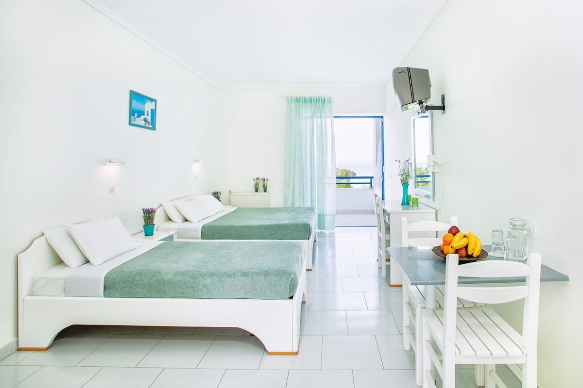 Lit de bébé (gratuit), literie fournie