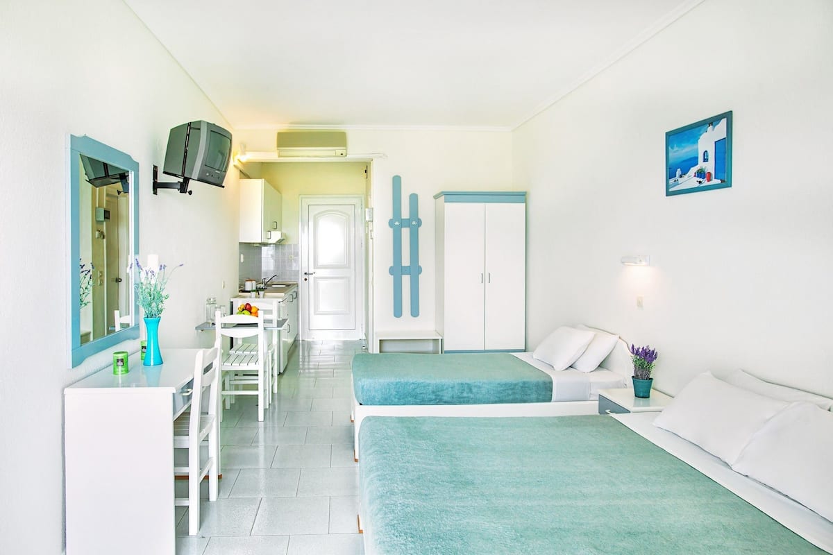 Lit de bébé (gratuit), literie fournie