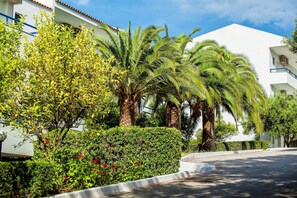 Property grounds - Xenios Port Marina Hotel (Kassandra)