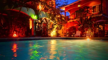 Outdoor pool, pool loungers