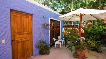 Soins corporels, enveloppements corporels, soins du visage