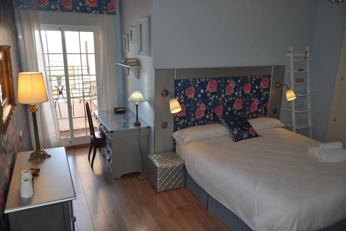 Junior Suite, Balcony | Premium bedding, memory-foam beds, individually decorated, soundproofing
