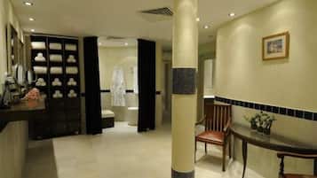 Sauna, Körperbehandlungen, Schlammbad, Aromatherapie