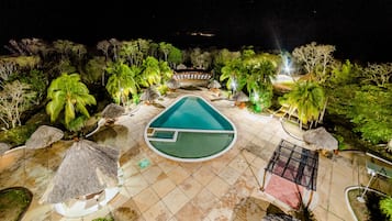 Outdoor pool, sun loungers