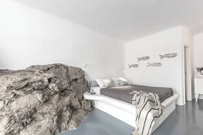 Individually decorated, iron/ironing board, free WiFi, bed sheets - Anamar Mykonos Natural Retreat (Mykonos)