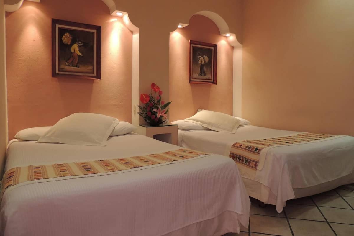 In-room safe, free WiFi, bed sheets