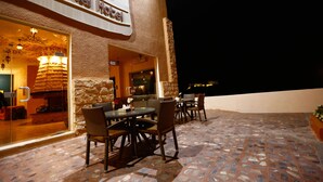 Terrace/patio - Montreal Hotel - Al Shobak (Shoubak)