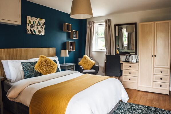 Kamar Double, ensuite