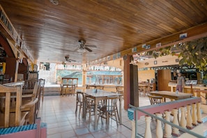 Restaurant - Hotel Las Tres Banderas (Quepos)