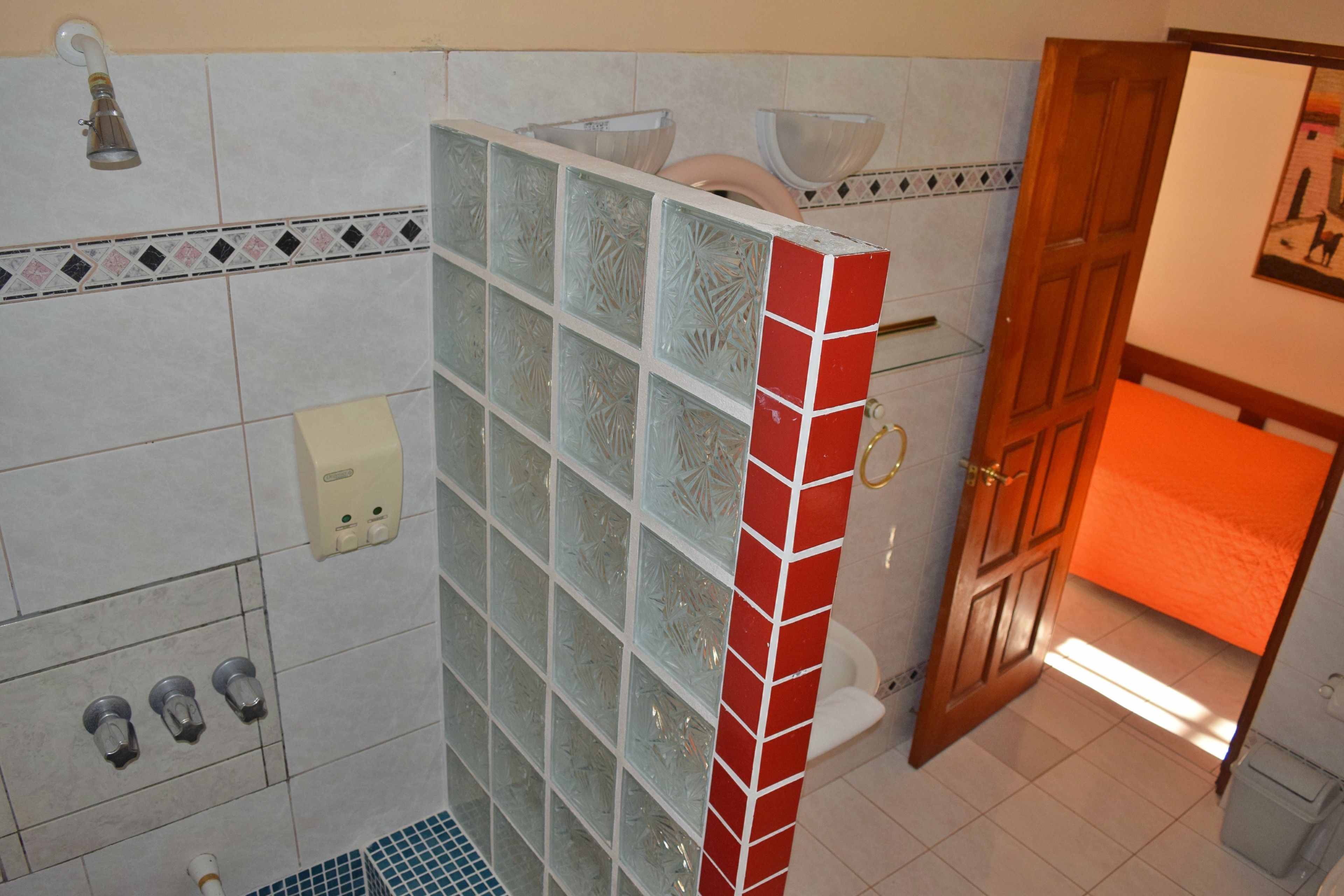Photo - Hotel Las Tres Banderas