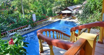 Hotel Las Tres Banderas