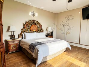 Deluxe appartement, uitzicht op stad | Luxe beddengoed, donzen dekbedden, een kluis op de kamer