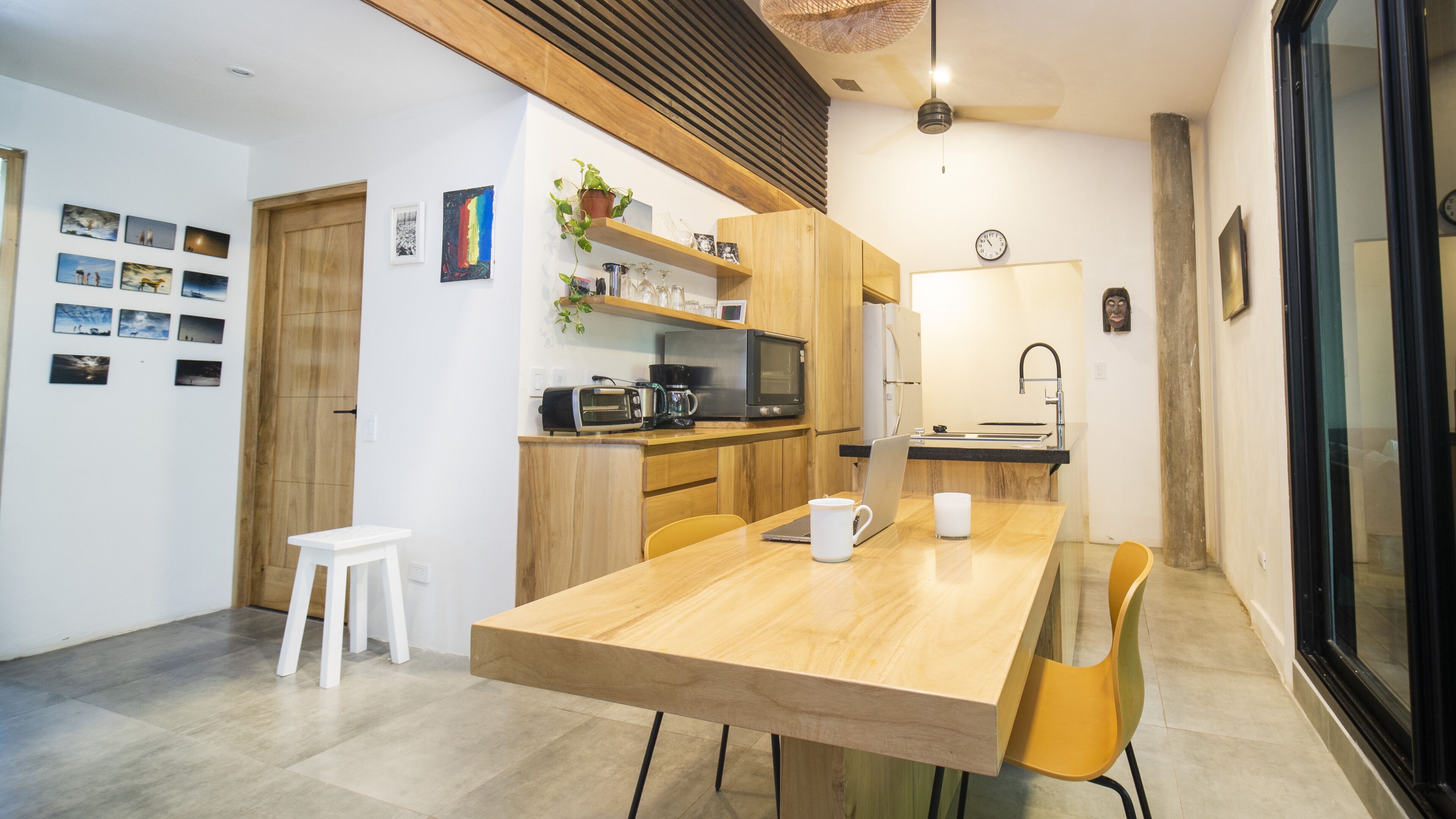 villa deluxe (max 6 pax) | private kitchen | fridge, microwave, oven, stovetop