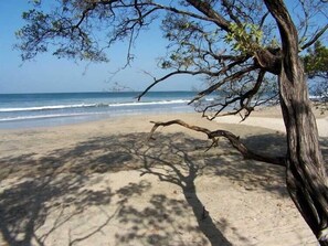 Beach nearby, white sand - Las Avellanas Villas (Tamarindo)