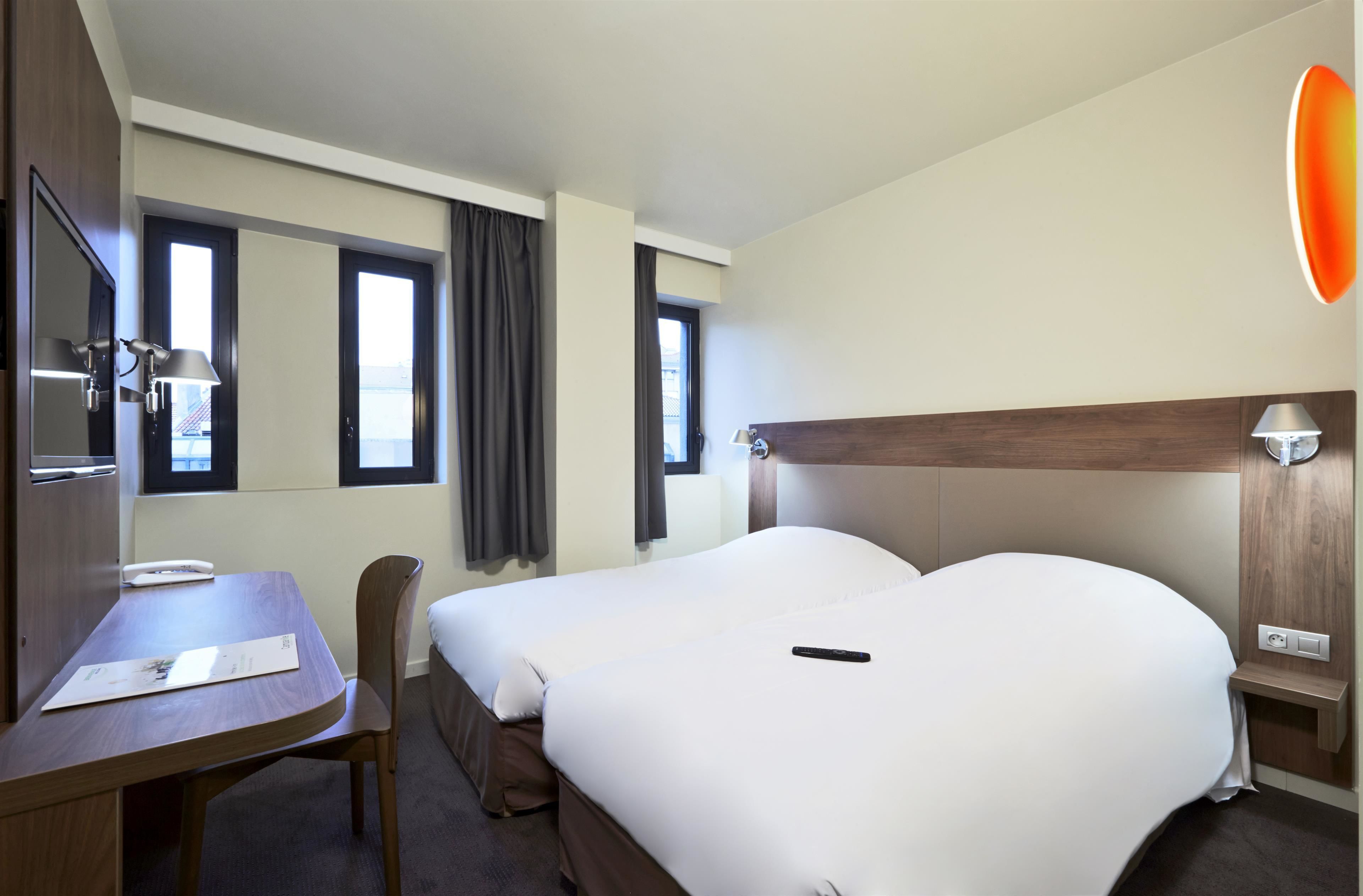 room, 2 single beds (next generation) | desk, blackout curtains, soundproofing, free cots/infant beds