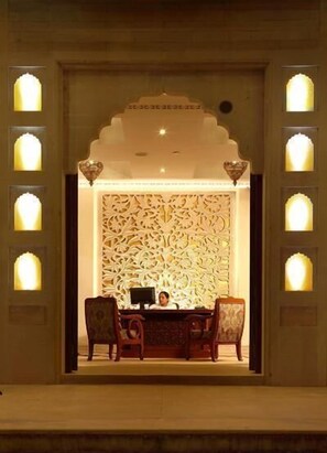 Banheira de hidromassagem, tratamentos ayurvédicos, manicure e pedicure