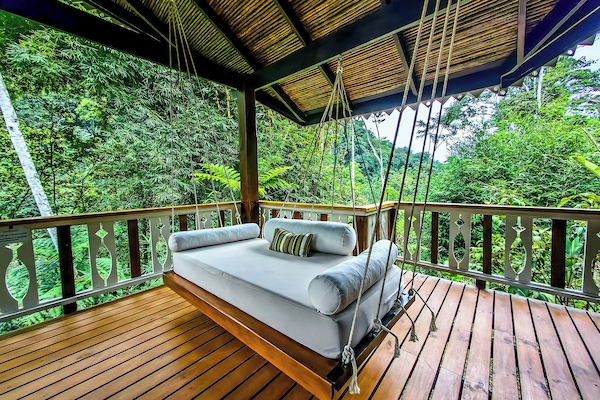 Linda Vista Villa | Terrace/patio