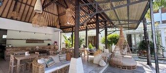 Artemis Villa and Hotel