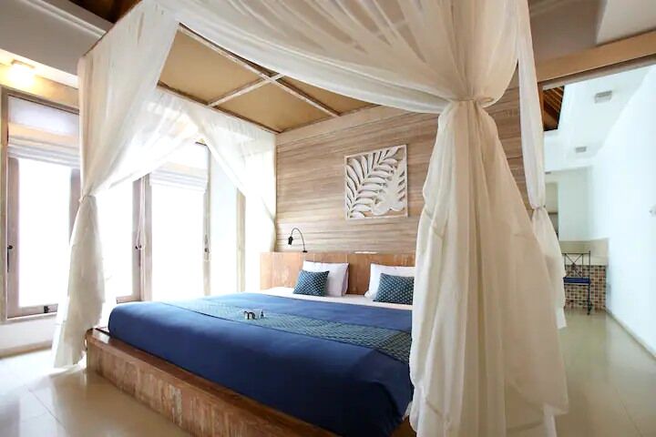 Deluxe Apartment A4 | Minibar, in-room safe, desk, iron/ironing board