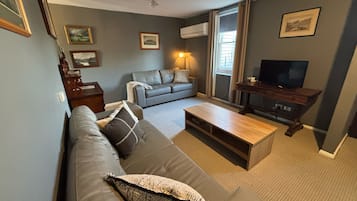 Cottage, 2 Bedrooms | Living room | LCD TV