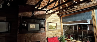 Robinson Cottage